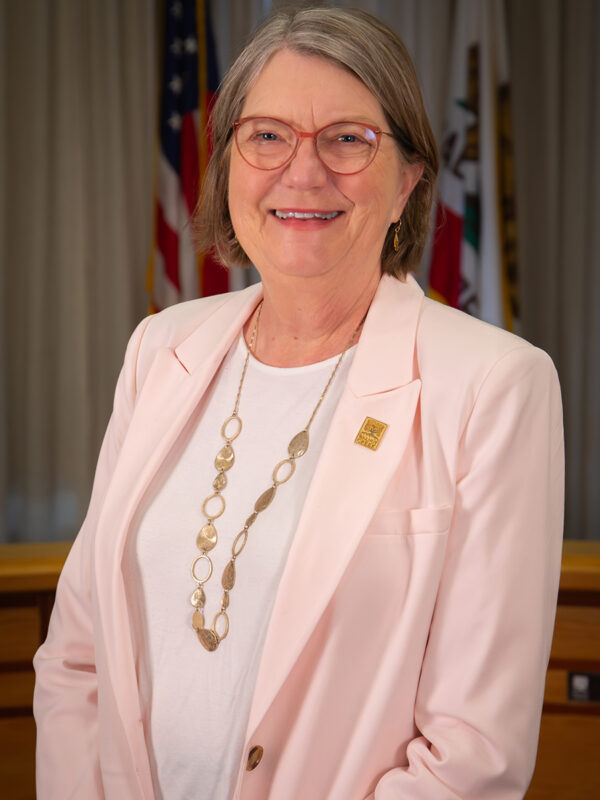 Mayor Cindy Darling